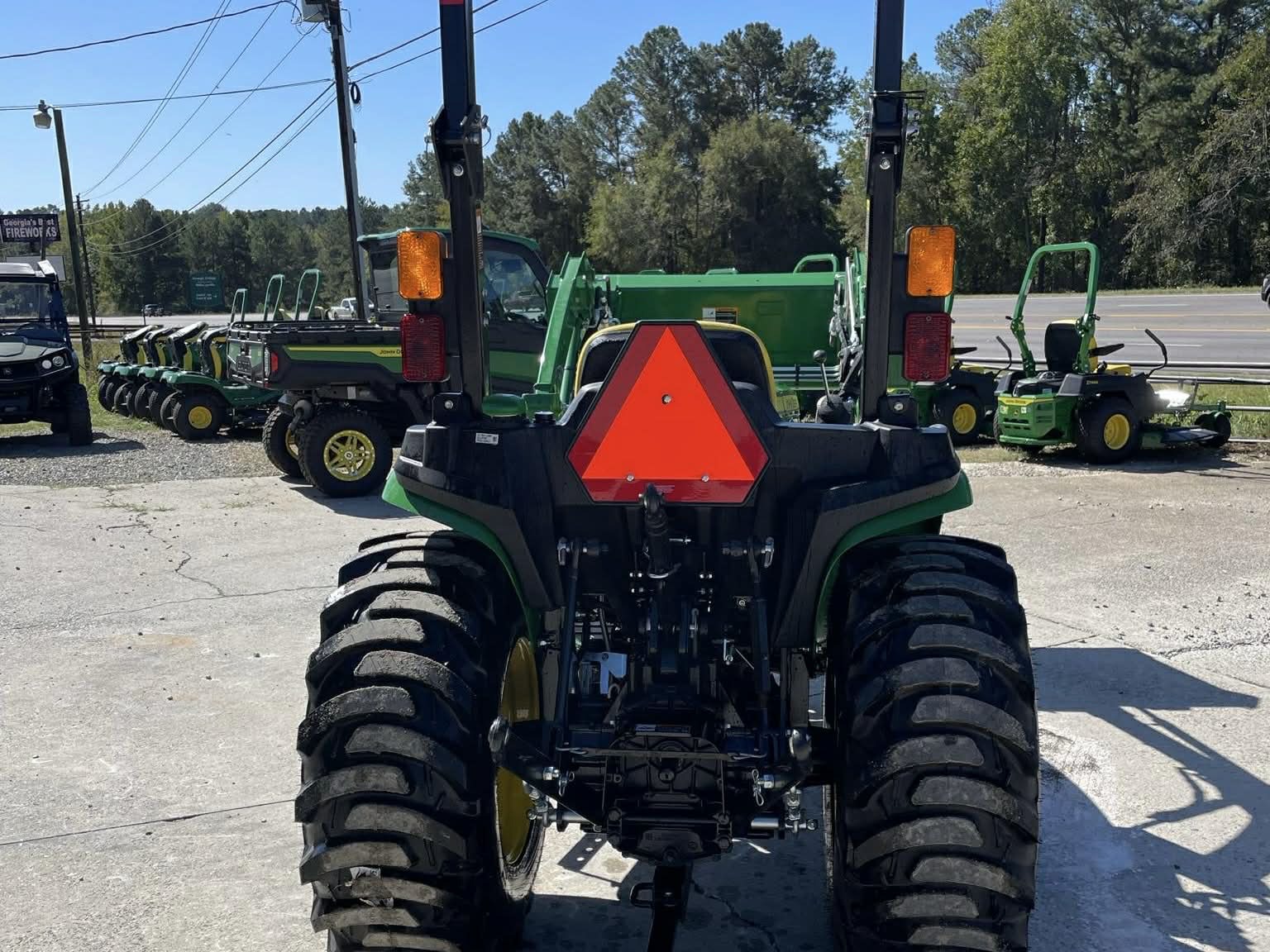 2025 John Deere 3038E Image 7