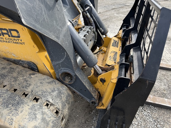 Photo of 2020 John Deere 331G