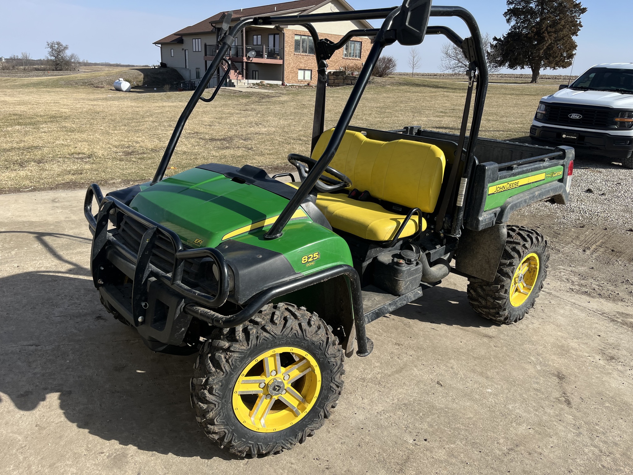  2011 John Deere XUV 825I GREEN at Heritage Tractor in Atchison, KS