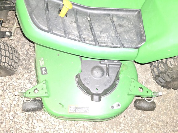 2025 John Deere X590 - Photo7