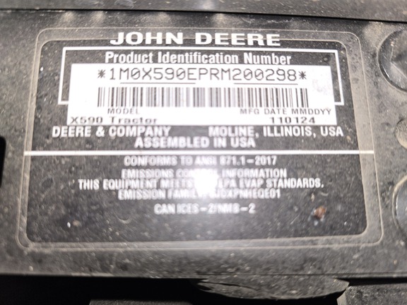 2025 John Deere X590 - Photo4