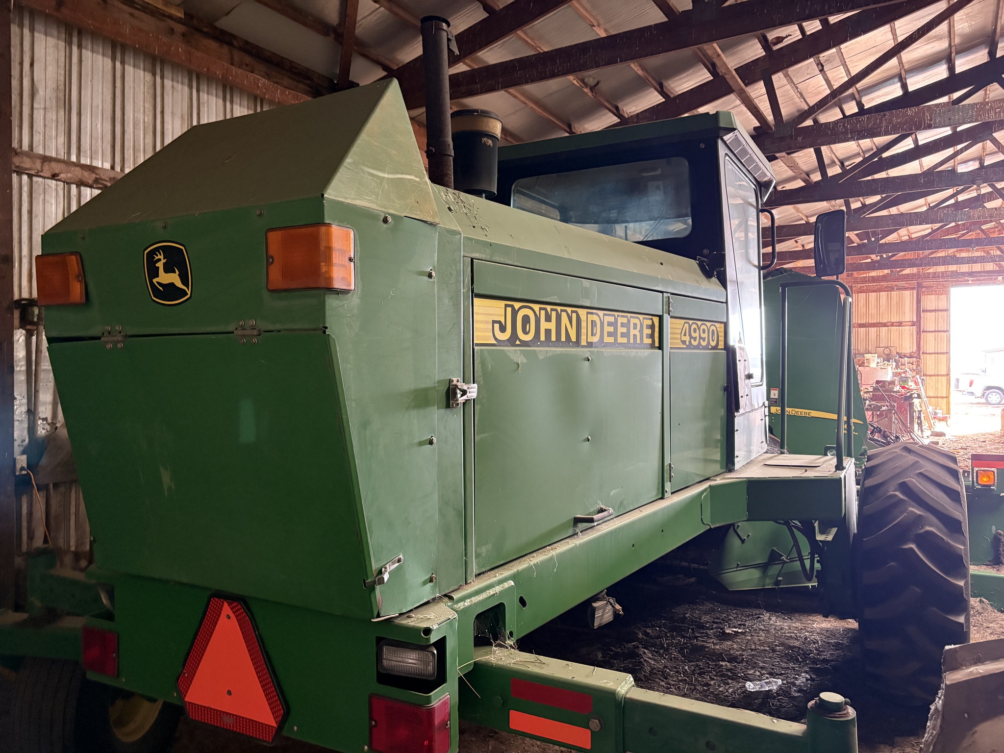 2002 John Deere 4990 Image 11