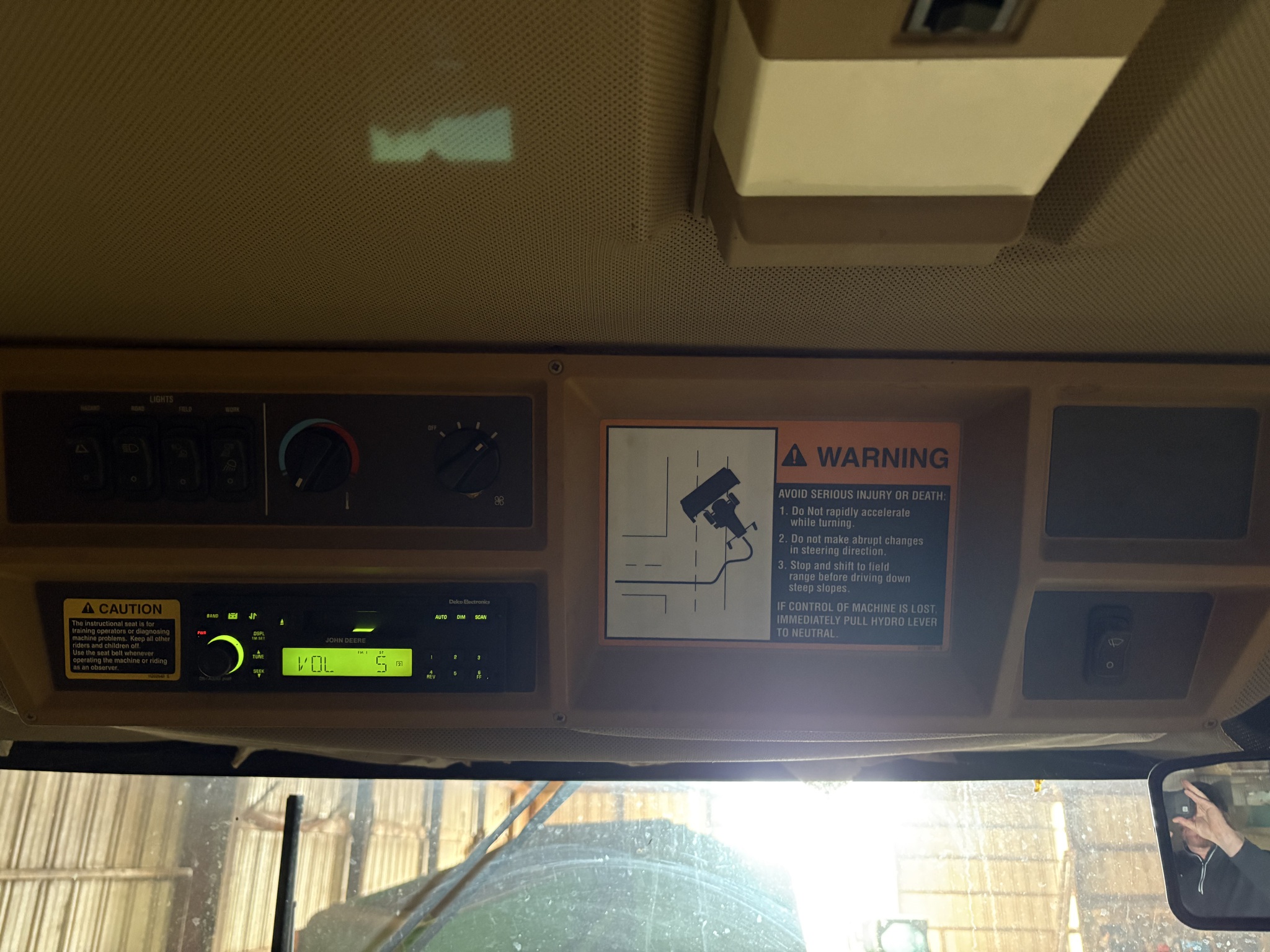 2002 John Deere 4990 Image 6