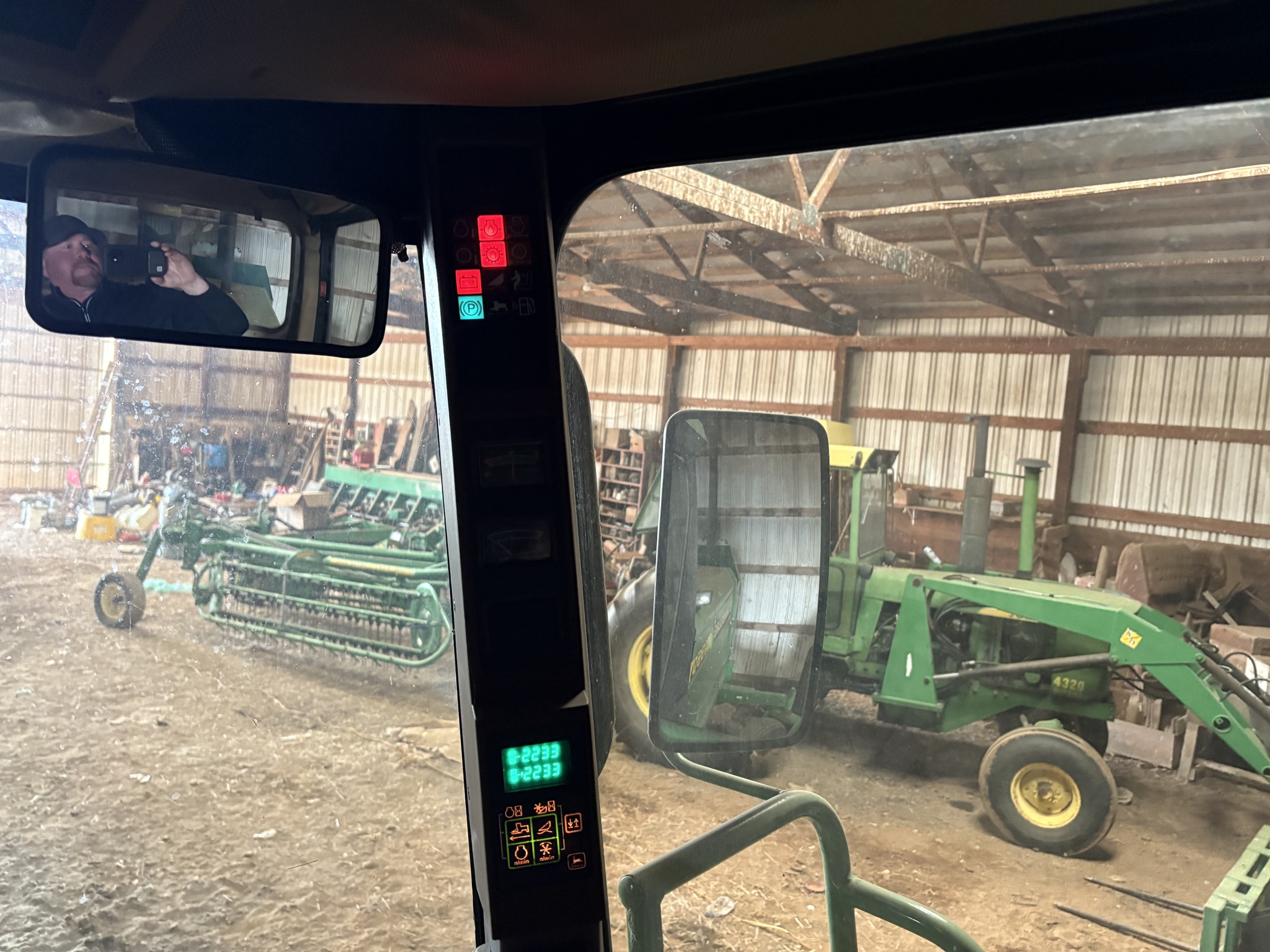 2002 John Deere 4990 Image 3