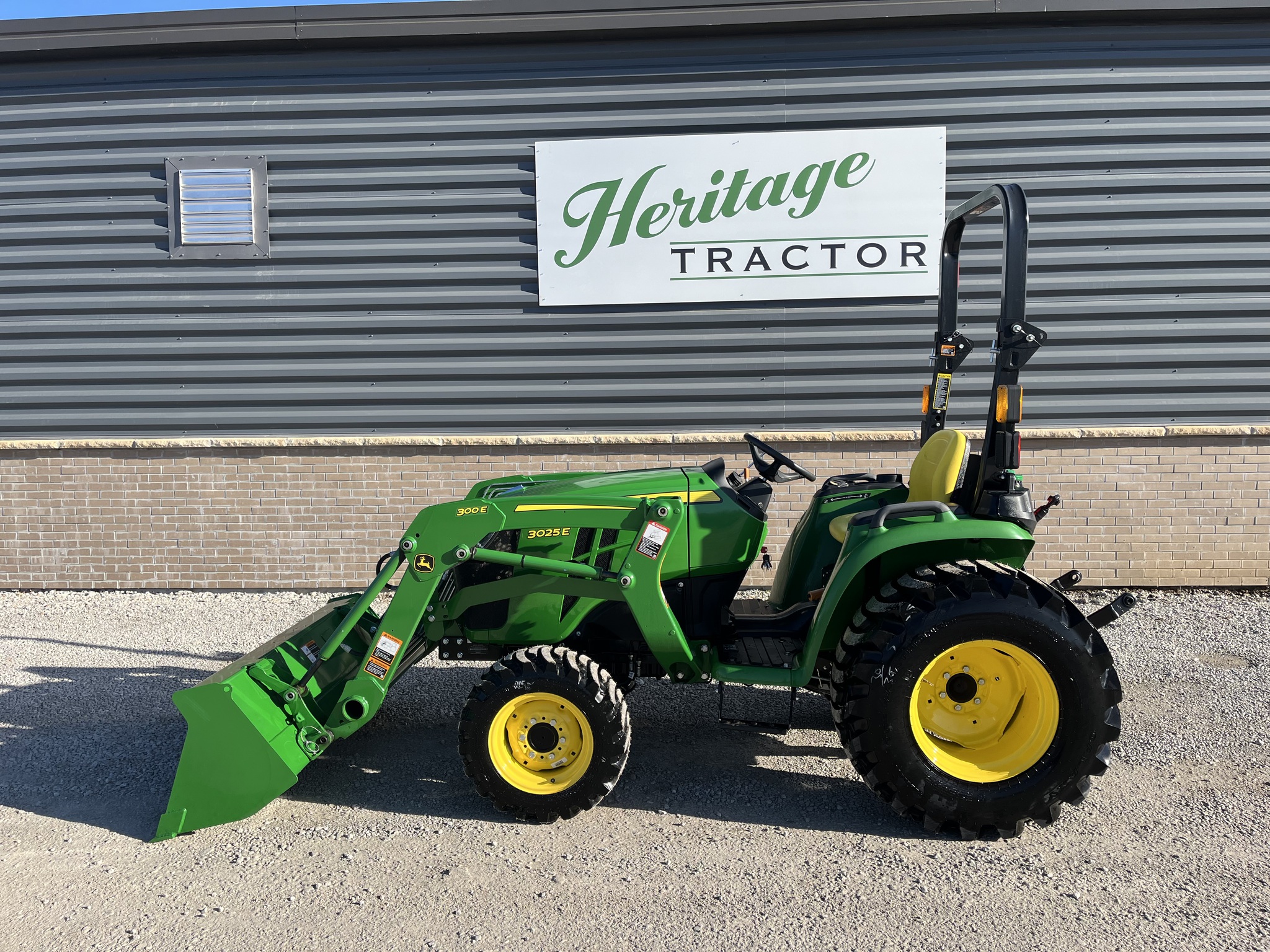  2024 John Deere 3025E at Heritage Tractor in Smithville, MO