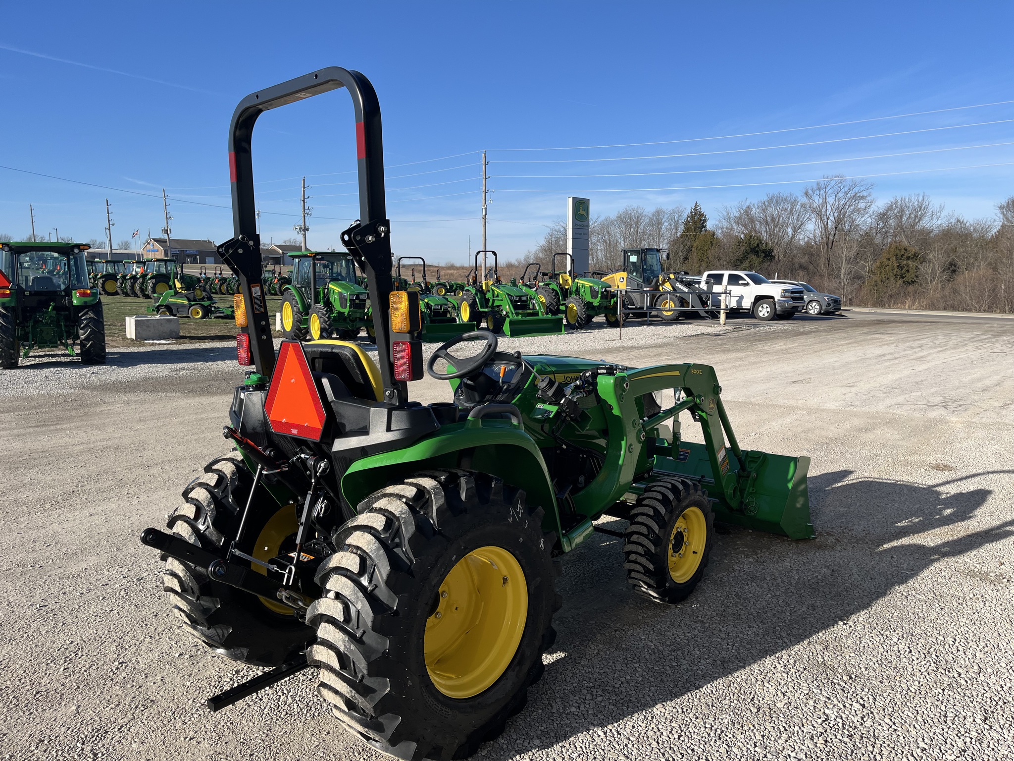  2024 John Deere 3025E at Heritage Tractor in Smithville, MO
