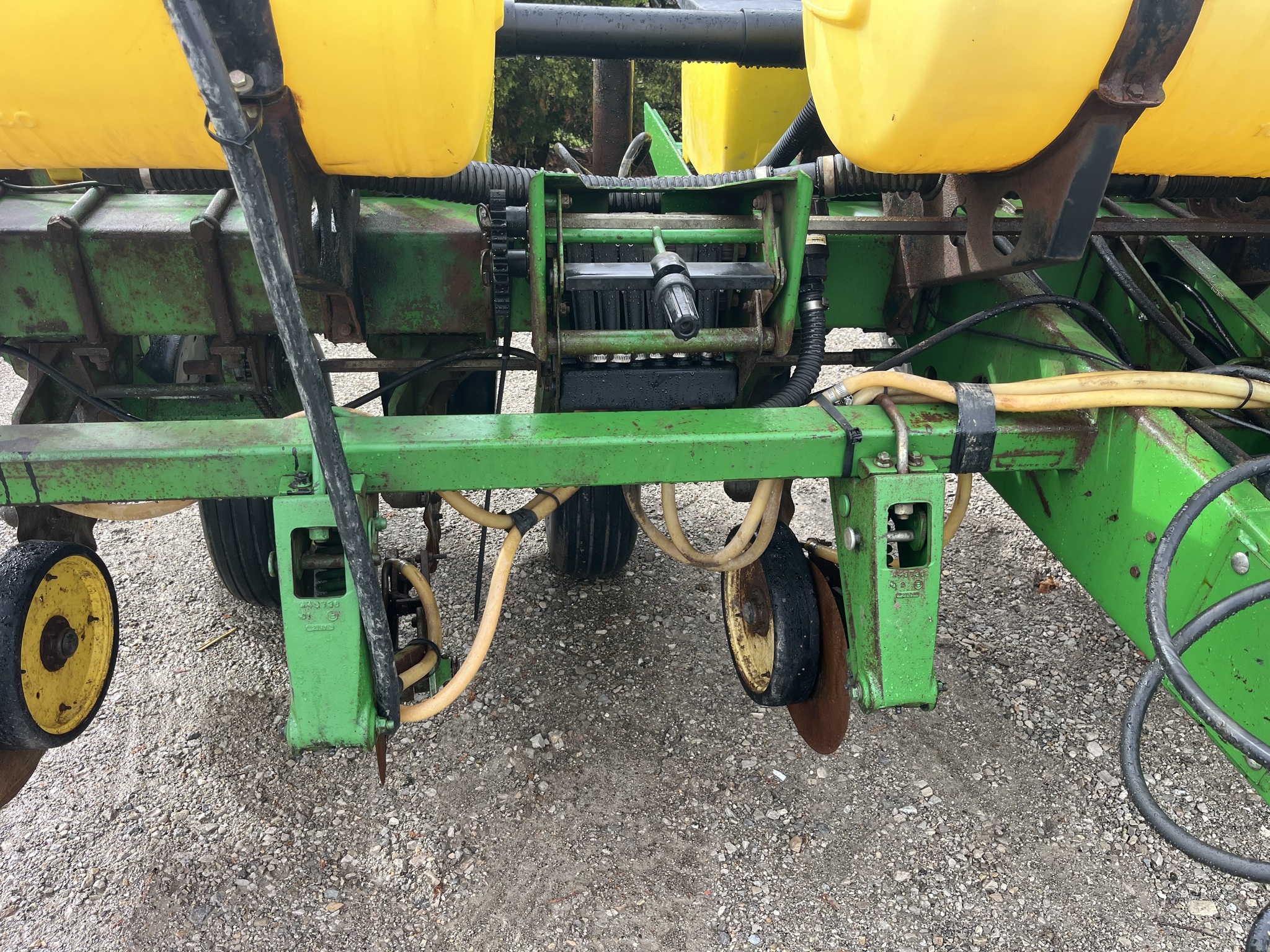 1997 John Deere 1750 Image 11