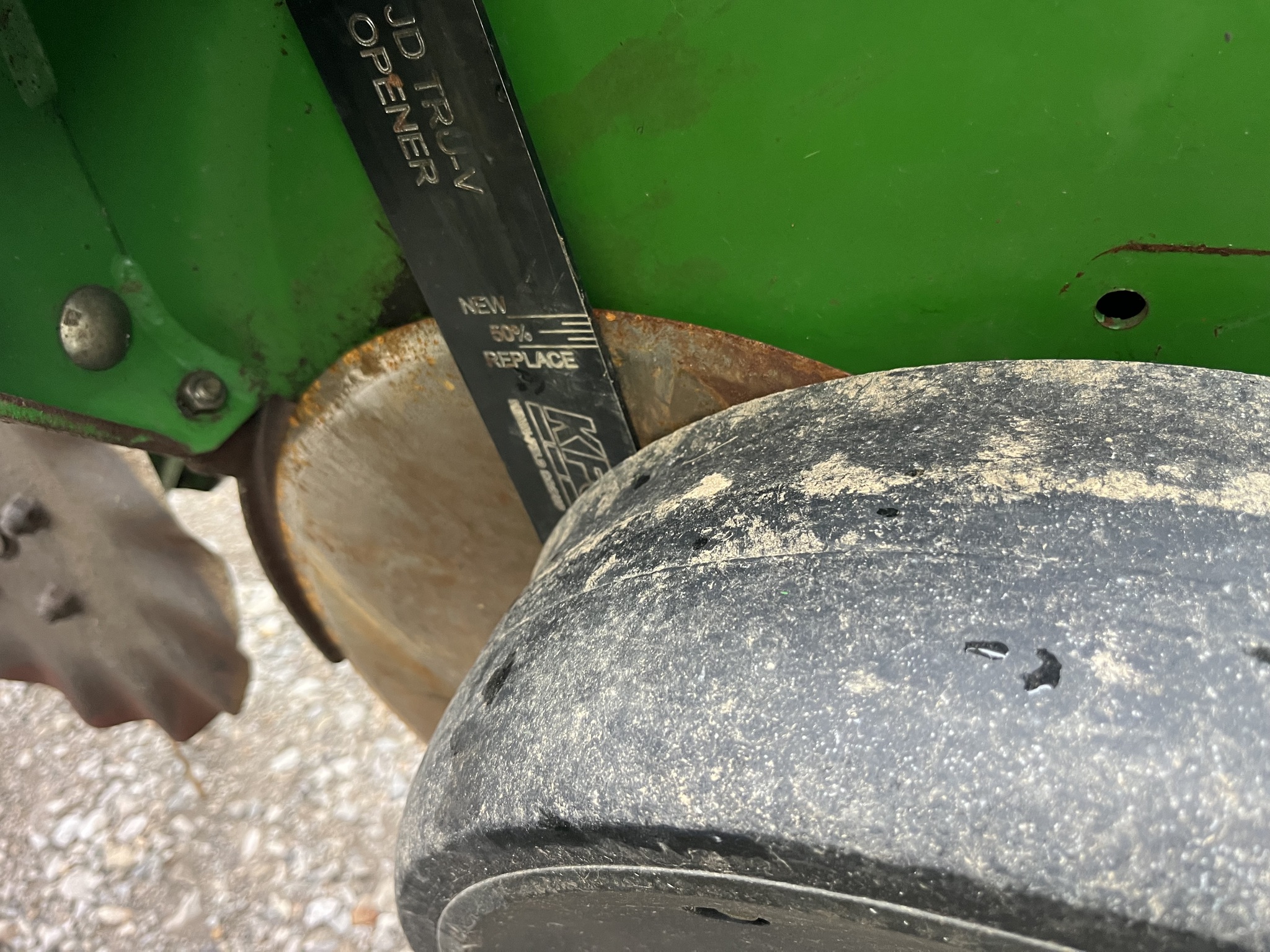 1997 John Deere 1750 Image 8