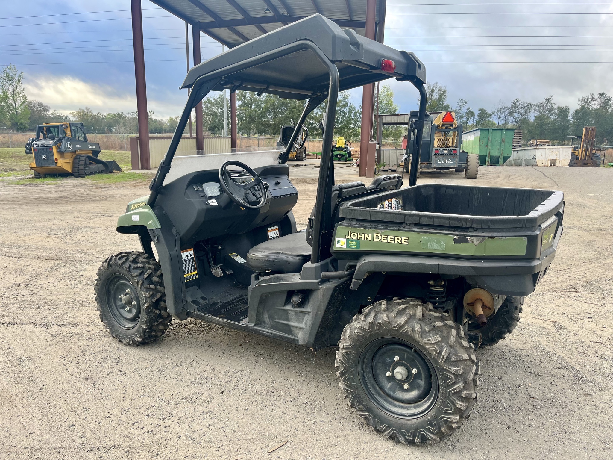 2020 John Deere 590M Image 3