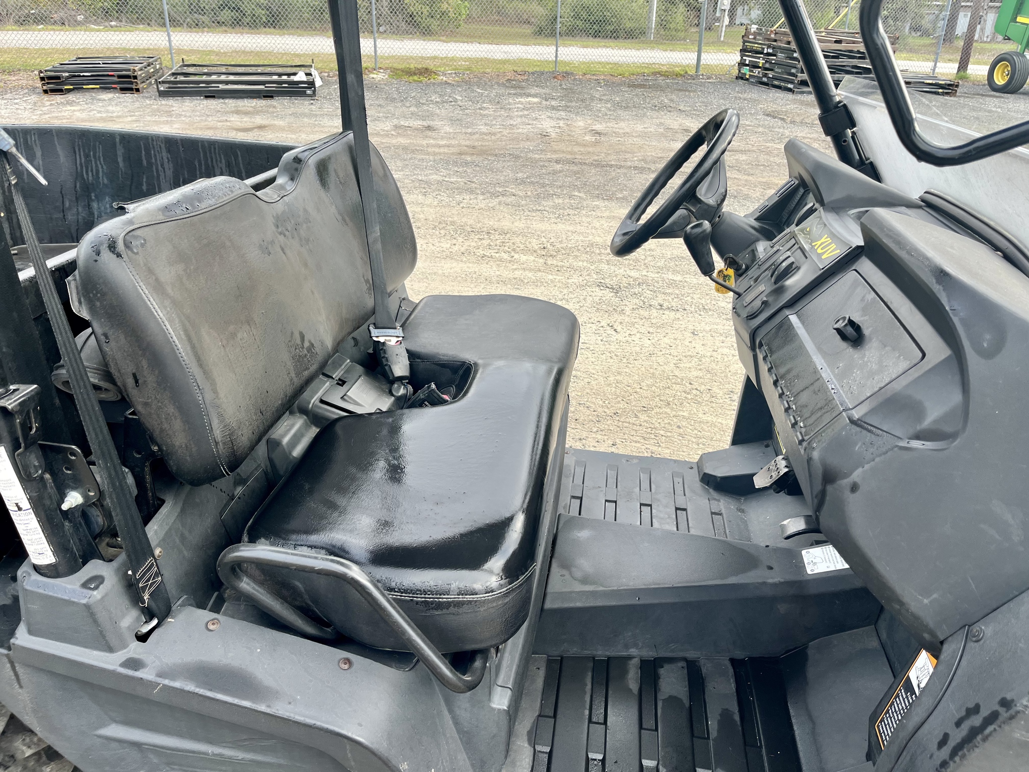 2020 John Deere 590M Image 5