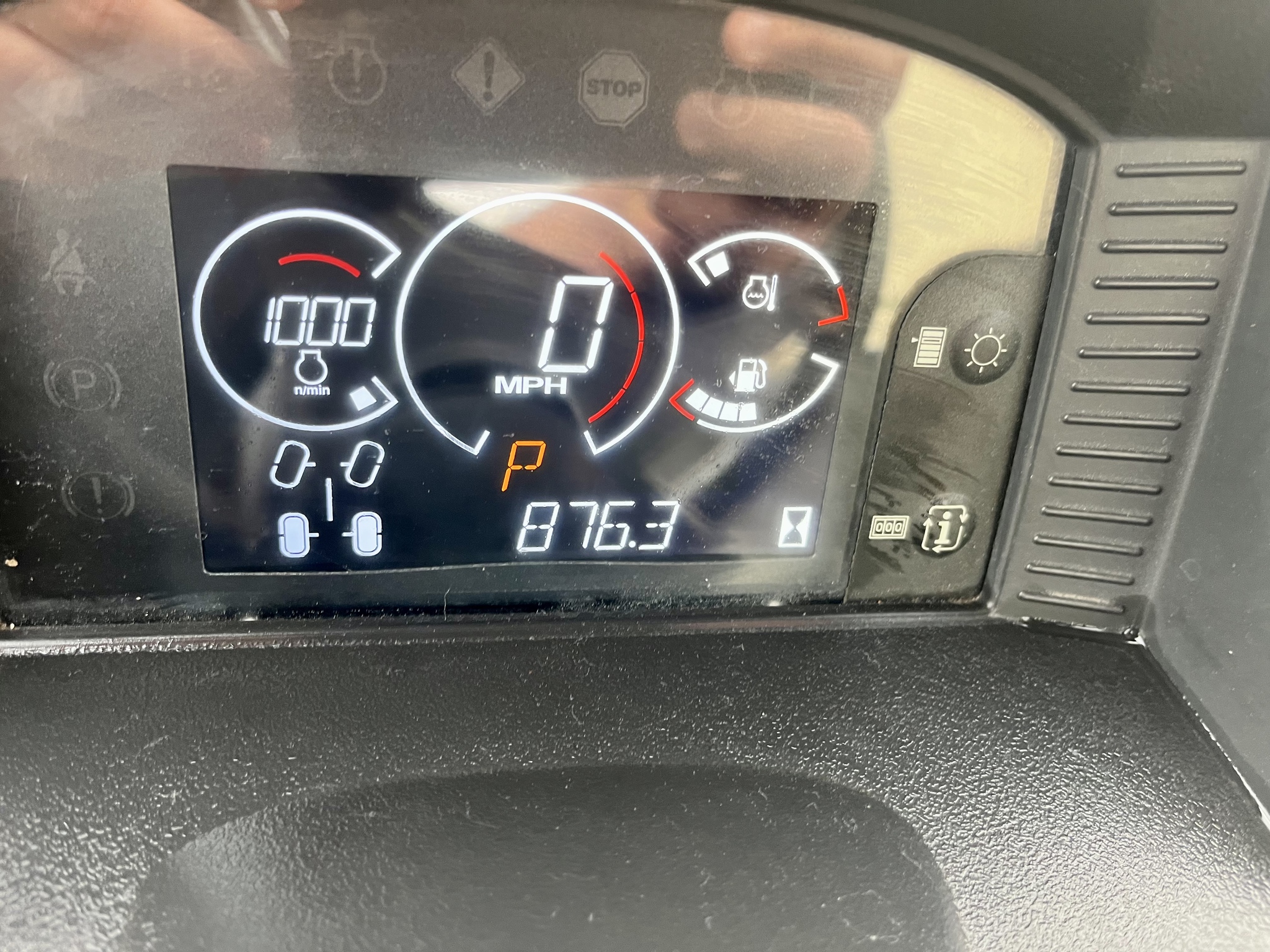 2020 John Deere 590M Image 8