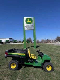 2025 John-Deere TX 4X2