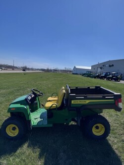 2025 John-Deere TX 4X2