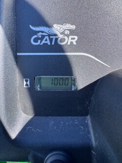 2025 John-Deere TX 4X2