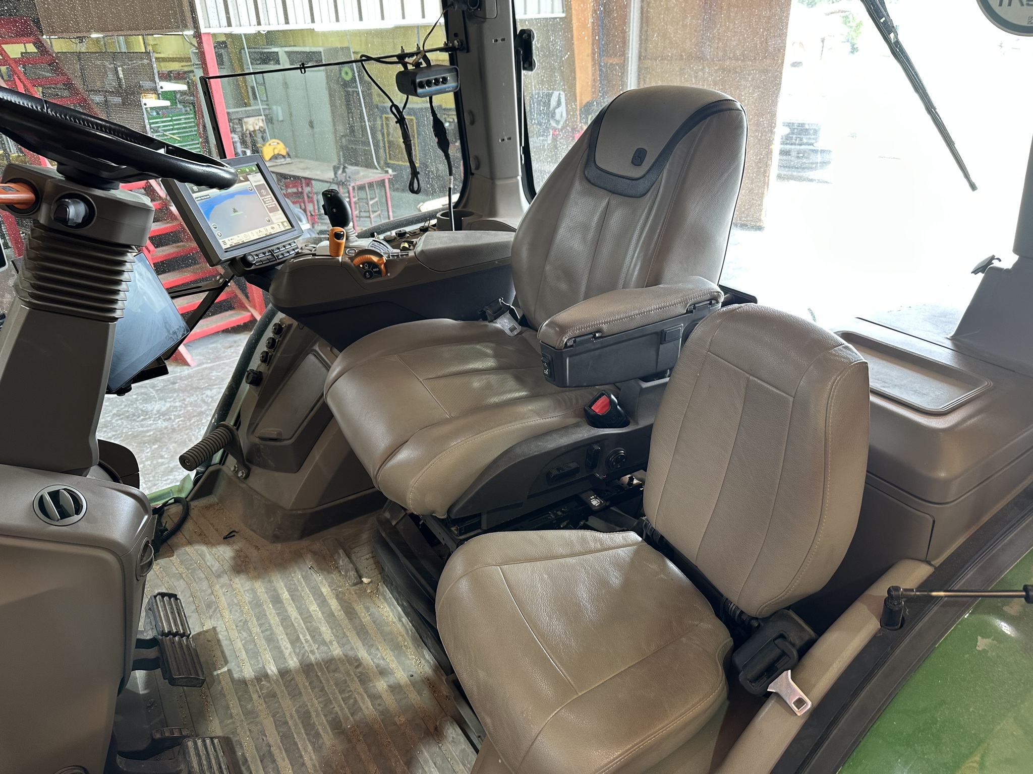  2021 John Deere 7R 230 at Heritage Tractor in Joplin, MO