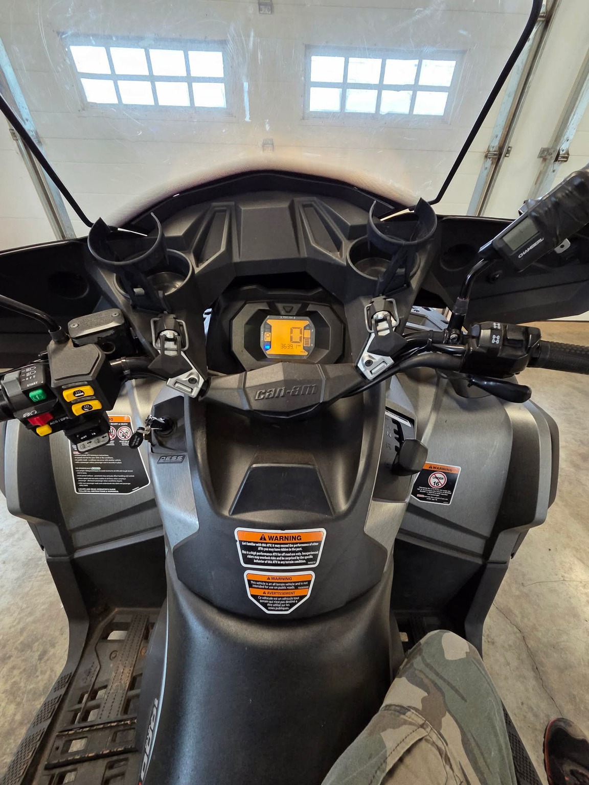 2017 Can-Am Outlander MAX XT 1000 Image 4