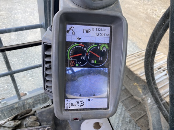 2018 John Deere 245G LC