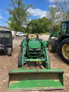 2024 John Deere 4044M Photo 3