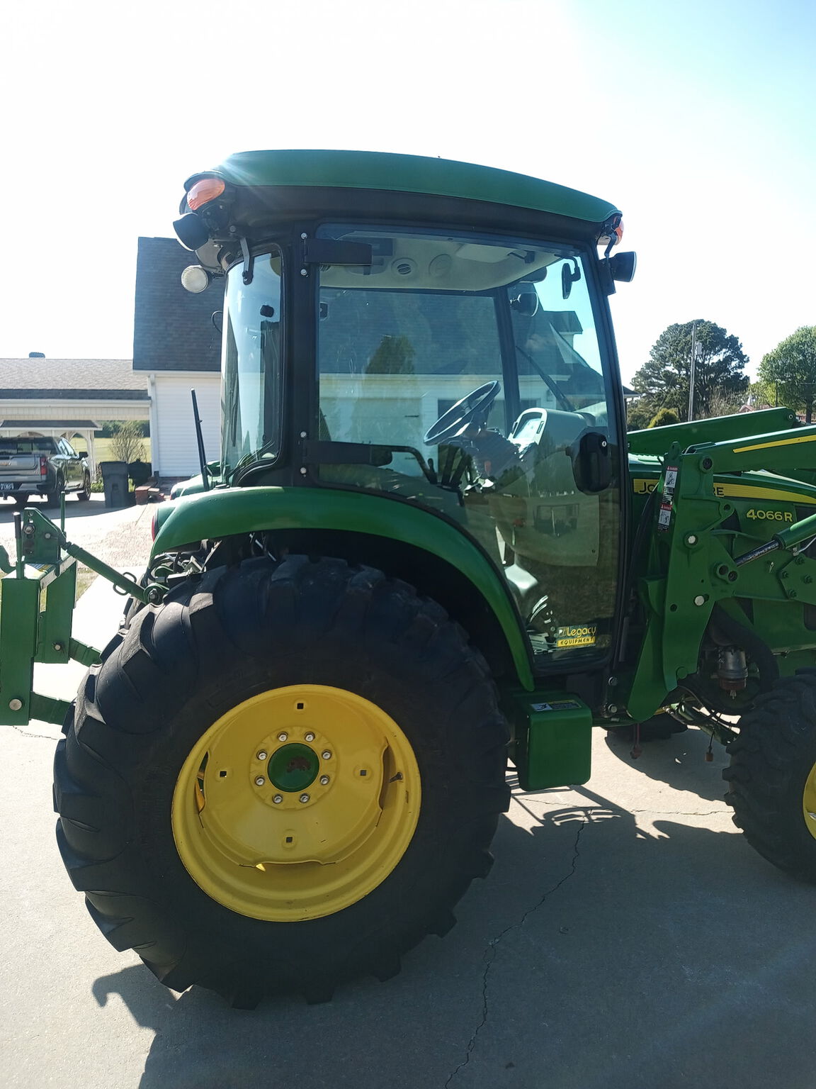  2019 John Deere 4066R at Heritage Tractor in Harrison, AR