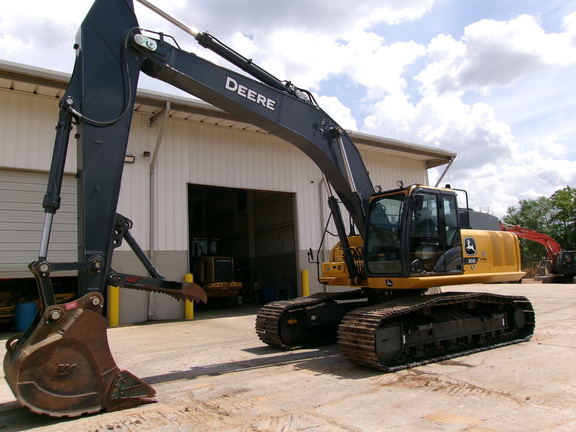 2024 John Deere 300 P-Tier