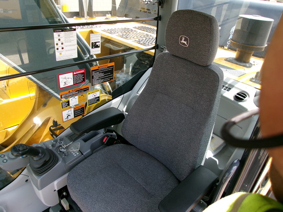 2024 John Deere 300 P-Tier