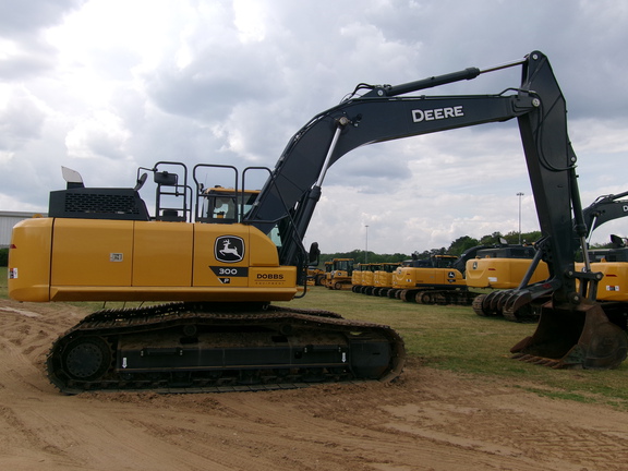 2024 John Deere 300 P-Tier