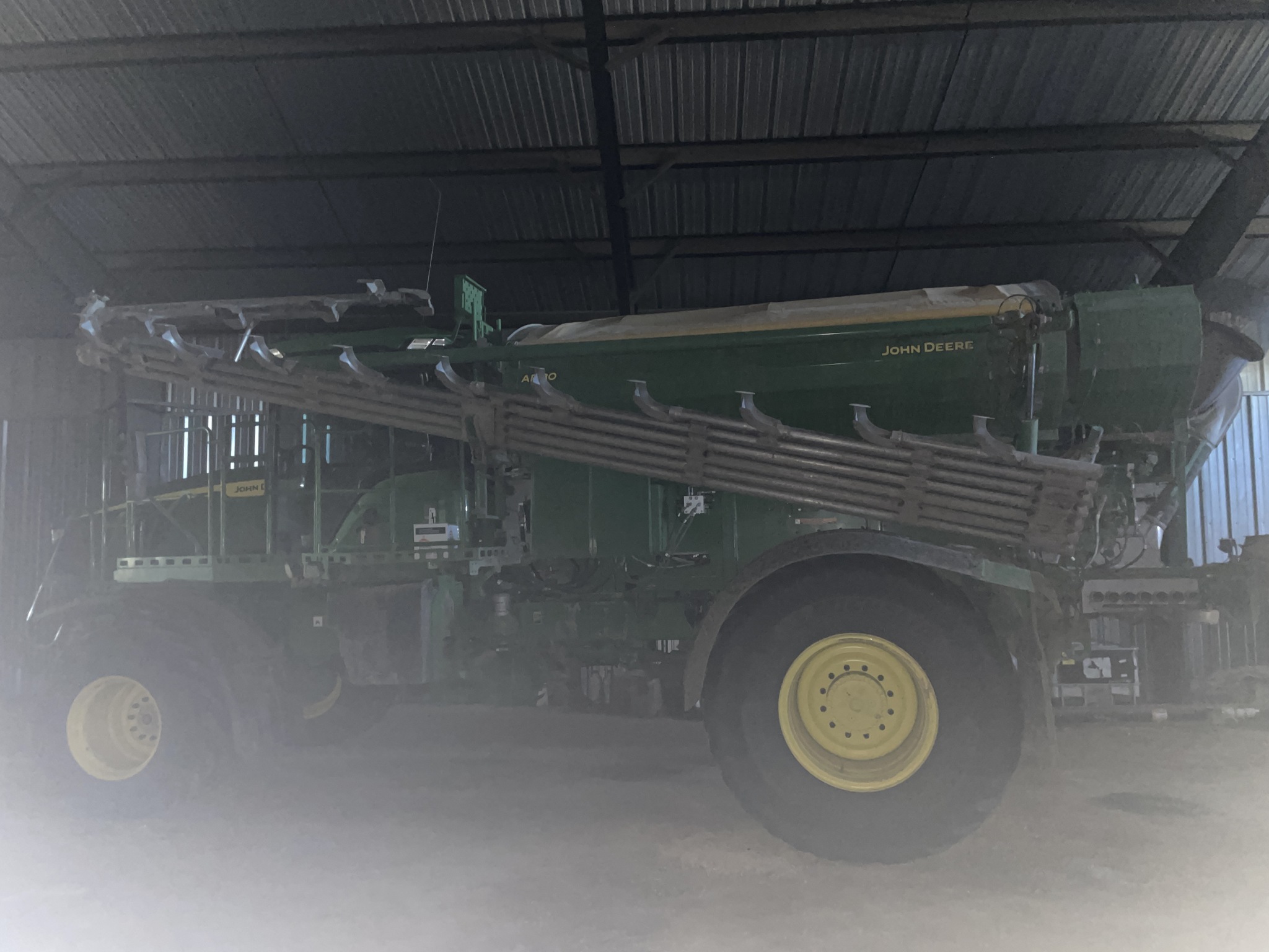 2023 John Deere 800R Image 28