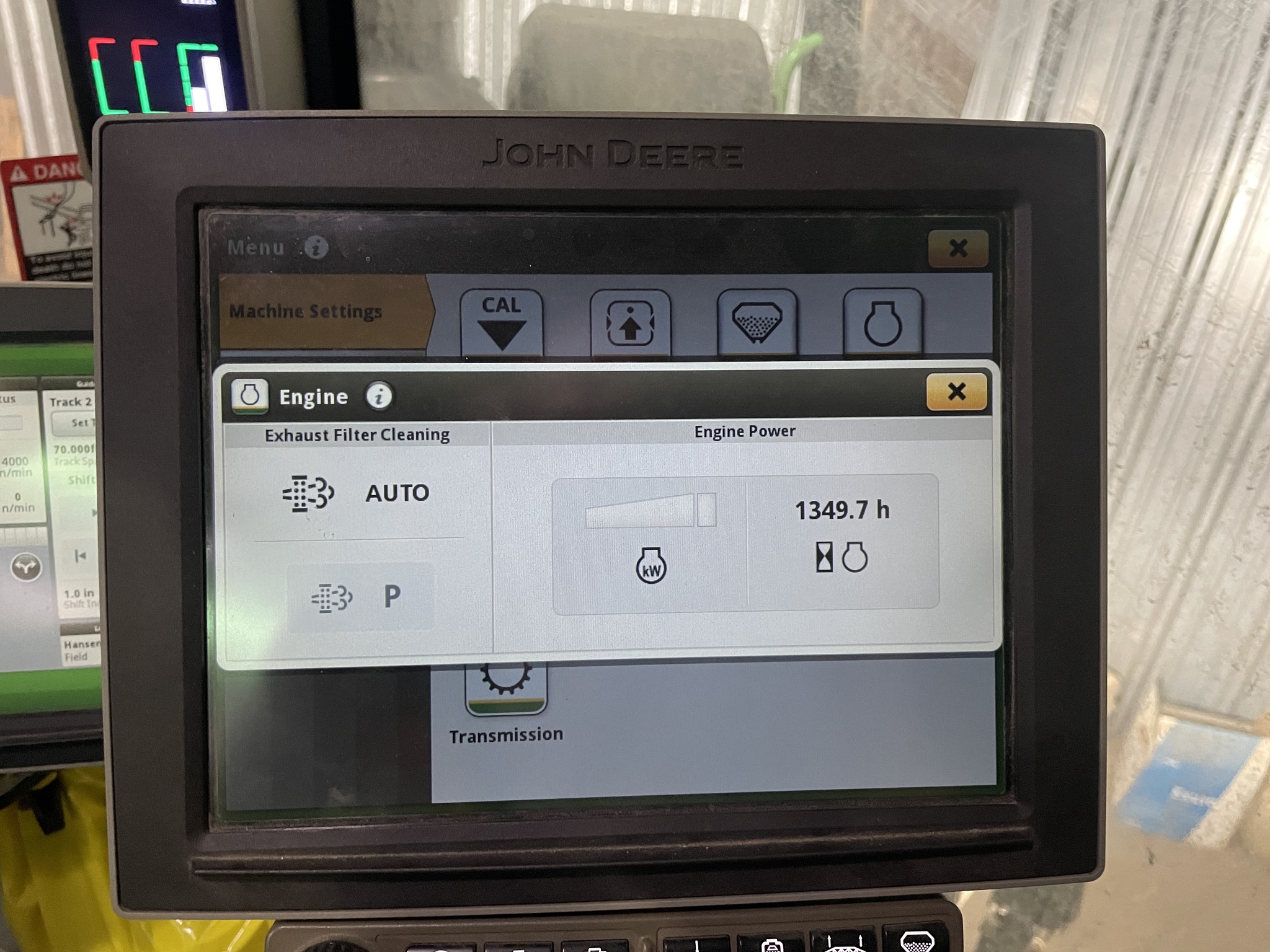 2023 John Deere 800R Image 7