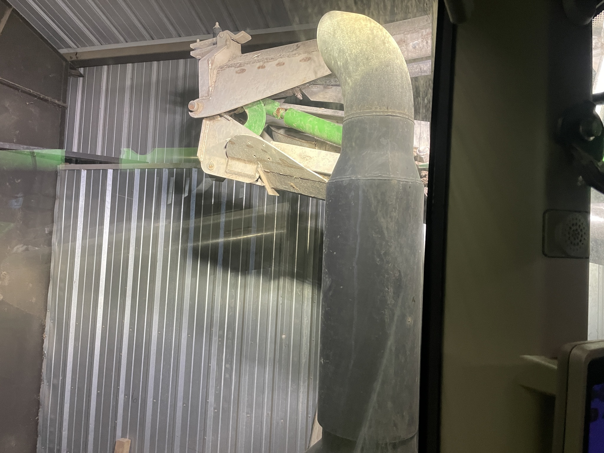 2023 John Deere 800R Image 5
