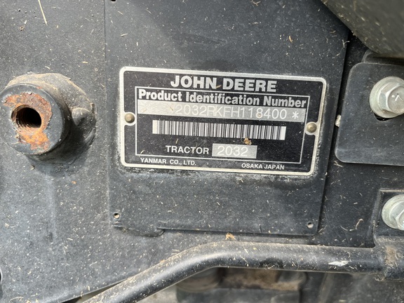 2015 John Deere 2032R - Photo30