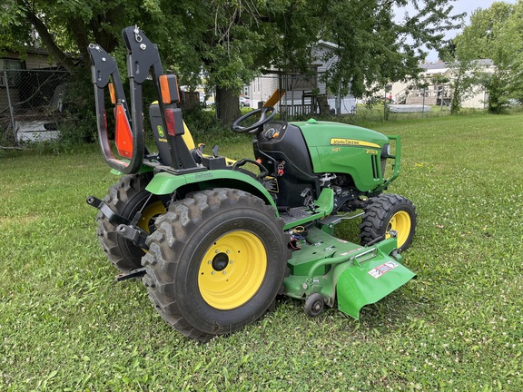 2015 John Deere 2032R - Photo5
