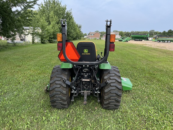 2015 John Deere 2032R - Photo6