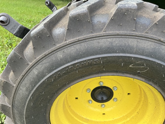 2015 John Deere 2032R - Photo14