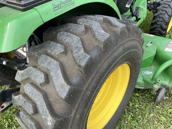2015 John Deere 2032R - Photo15