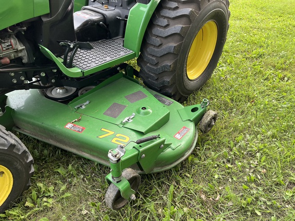 2015 John Deere 2032R - Photo26