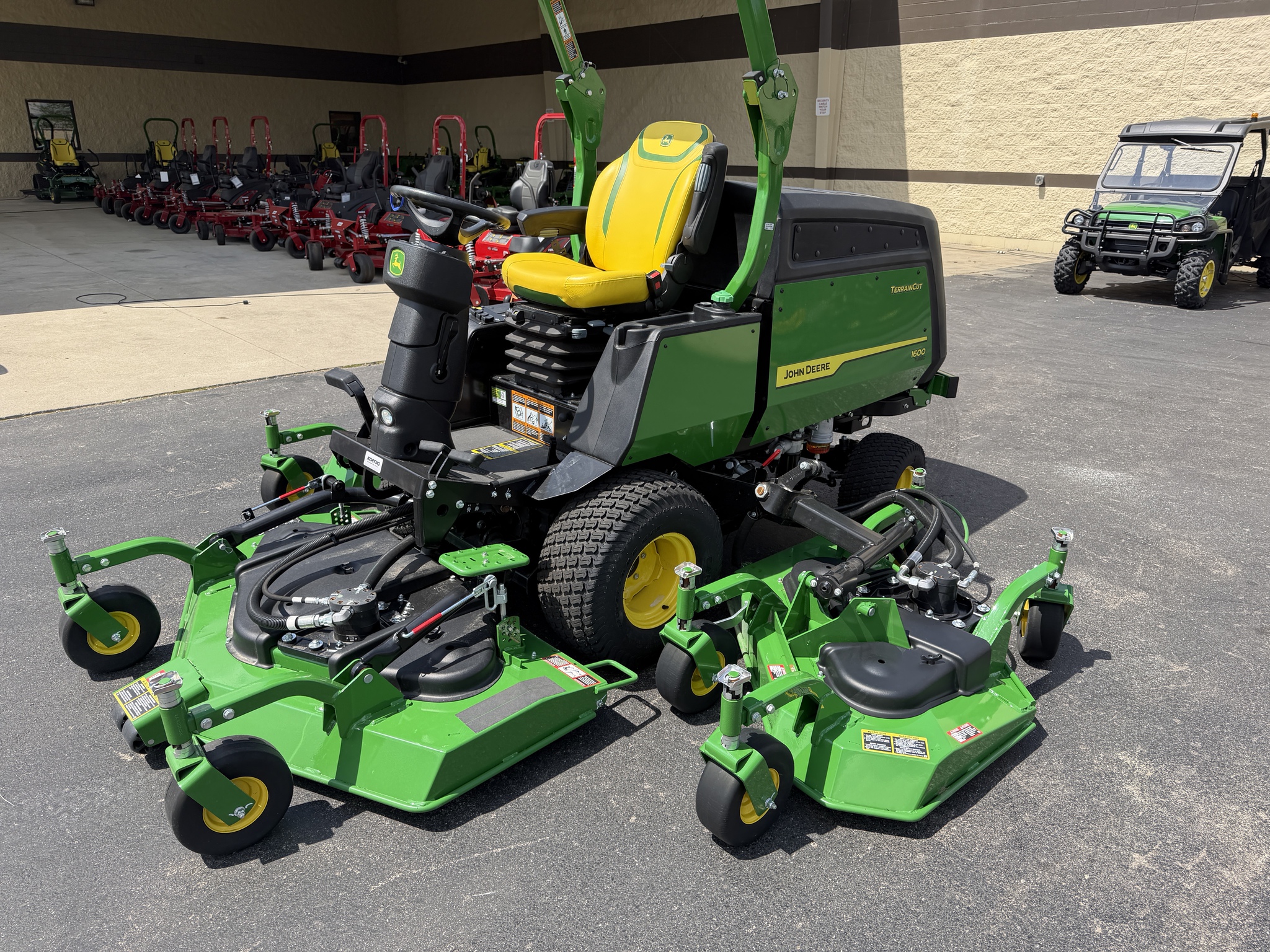 New In-Stock 2025 John Deere 1600 Commercial Front Mowers at Koenig Equipment in Tipp City, OH - PhotoXL13
