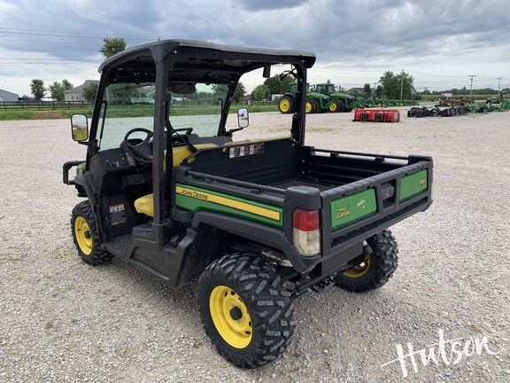 Photo of 2020 John Deere XUV 835M