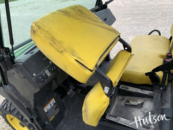 Photo of 2020 John Deere XUV 835M