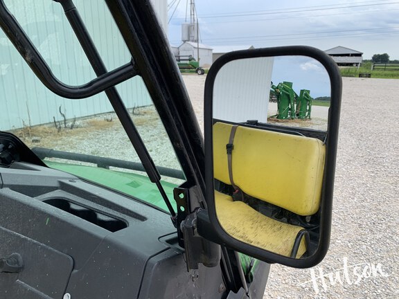 Photo of 2020 John Deere XUV 835M