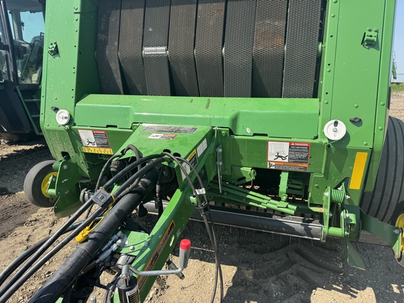 Used 2025 John Deere 561M Round Balers at Horizon Ag & Turf in Warburg, AB - Photo8