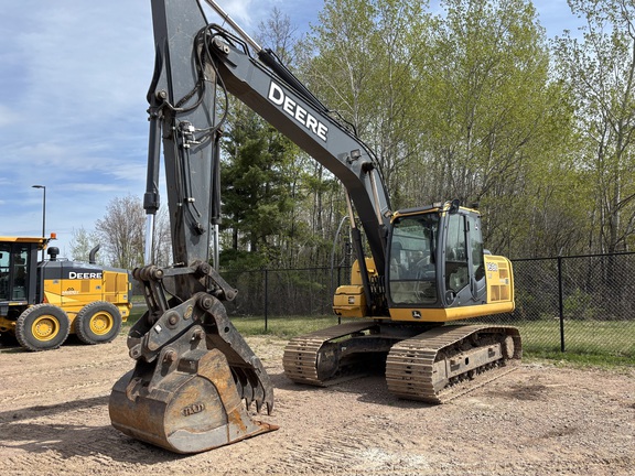 Photo of a 2010 John Deere 160D LC