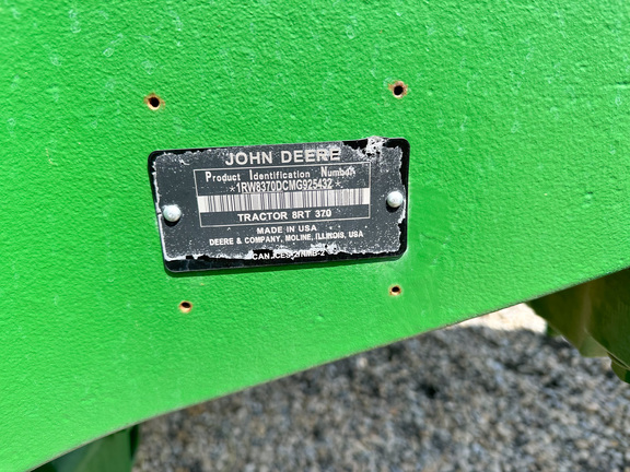 2021 John-Deere 8RT 370