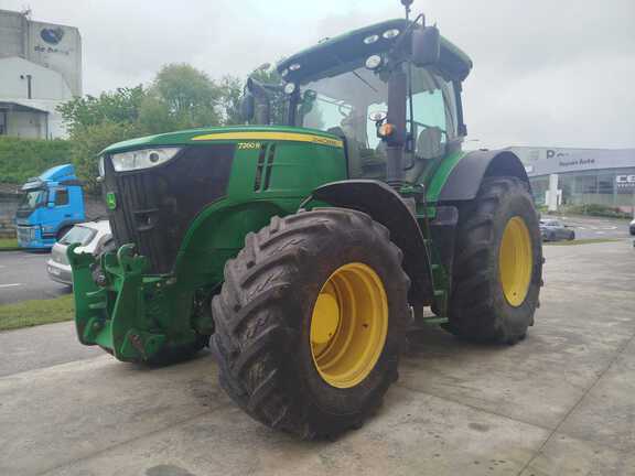 John Deere 7260R