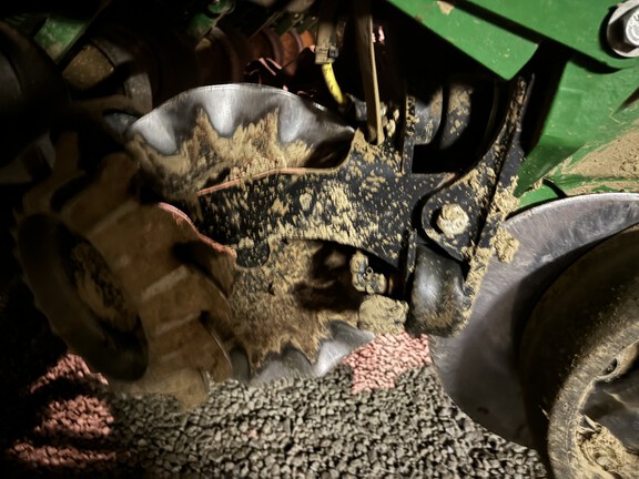 2022 John-Deere 1775NT