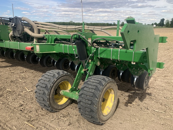 Photo of 2026 John Deere DB60