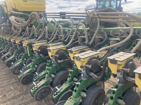 Photo of 2026 John Deere DB60