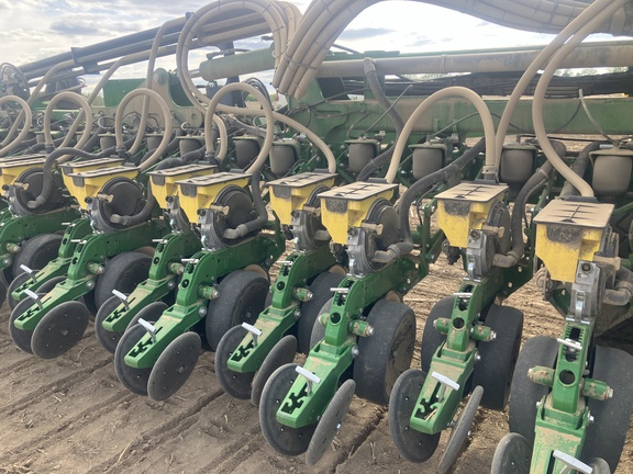 Photo of 2026 John Deere DB60