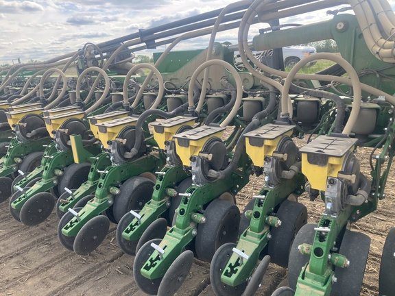 Photo of 2026 John Deere DB60