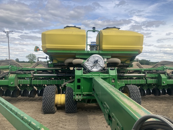 Photo of 2026 John Deere DB60