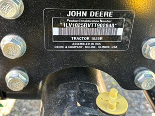 2026 John Deere 1025R Image 10
